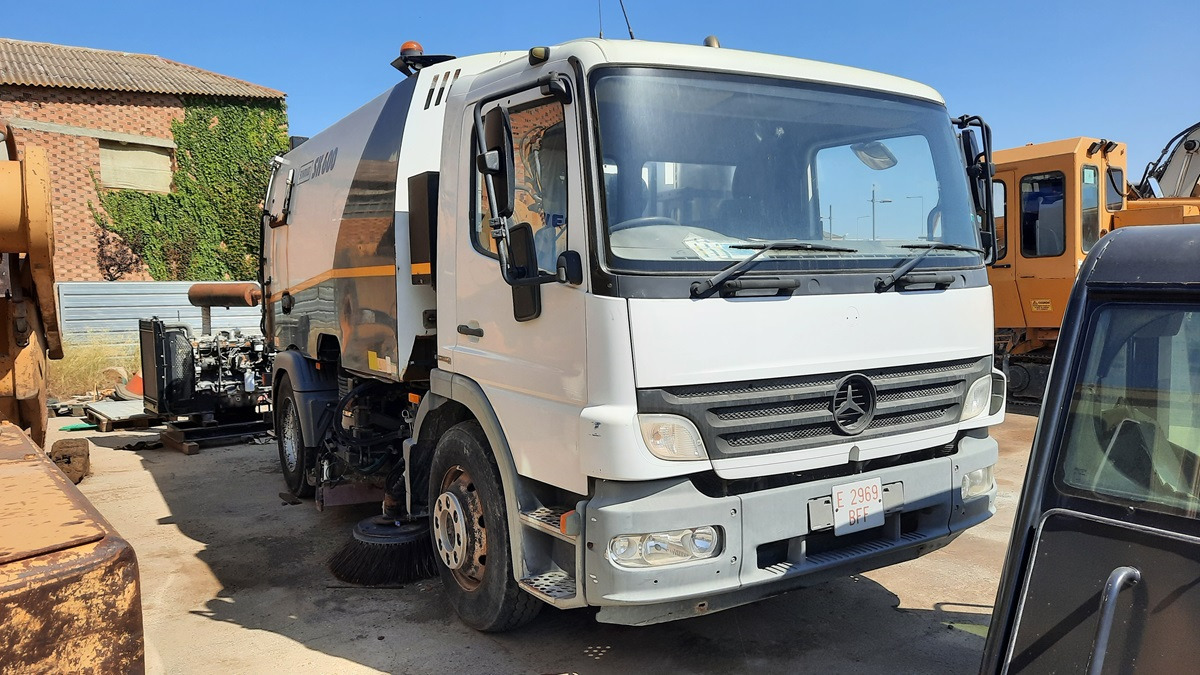 SCHMIDT SK600 - سياره كنس شوارع: صور 3 SCHMIDT SK600 - سياره كنس شوارع: صور 3