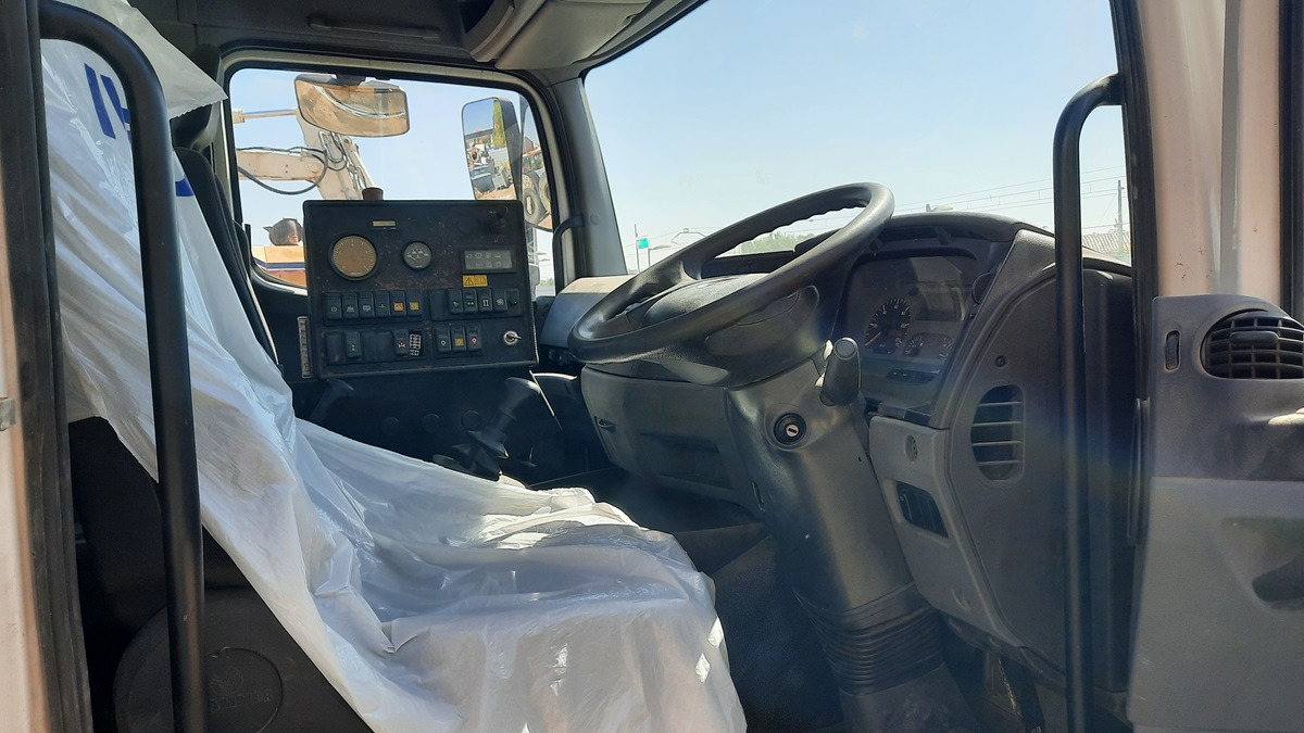 SCHMIDT SK600 - سياره كنس شوارع: صور 4 SCHMIDT SK600 - سياره كنس شوارع: صور 4
