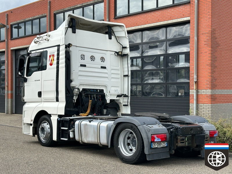MAN TGX 18 480 RETARDER / CLEAN TRUCK / 2x TANK / NIGHT AC - شاحنة جرار: صور 4 MAN TGX 18 480 RETARDER / CLEAN TRUCK / 2x TANK / NIGHT AC - شاحنة جرار: صور 4