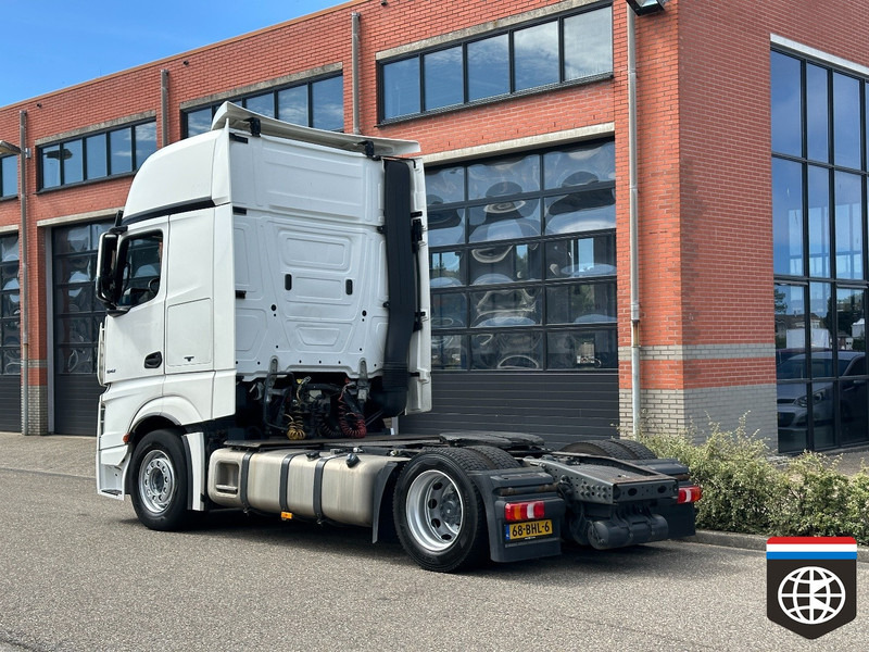 Mercedes-Benz ACTROS 1842 LLS - GIGA SPACE - NIGHT A/C - 2 X TANK - شاحنة جرار: صور 3 Mercedes-Benz ACTROS 1842 LLS - GIGA SPACE - NIGHT A/C - 2 X TANK - شاحنة جرار: صور 3
