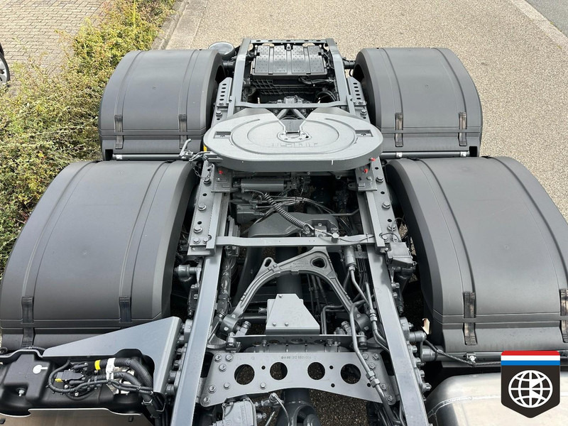 Mercedes-Benz ACTROS 2548 LS 6X2/4 - Giga Space ProCabin - PTO - ACC - NIGHT a/c إيجار Mercedes-Benz ACTROS 2548 LS 6X2/4 - Giga Space ProCabin - PTO - ACC - NIGHT a/c: صور 14 Mercedes-Benz ACTROS 2548 LS 6X2/4 - Giga Space ProCabin - PTO - ACC - NIGHT a/c إيجار Mercedes-Benz ACTROS 2548 LS 6X2/4 - Giga Space ProCabin - PTO - ACC - NIGHT a/c: صور 14