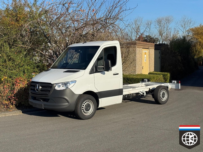 Mercedes-Benz Sprinter 315 CDi CHASSIS WB 3670 - AUTOMAAT NAVIGATIE *** BPM VRIJ !! - الشاحنات الصغيرة: صور 1 Mercedes-Benz Sprinter 315 CDi CHASSIS WB 3670 - AUTOMAAT NAVIGATIE *** BPM VRIJ !! - الشاحنات الصغيرة: صور 1