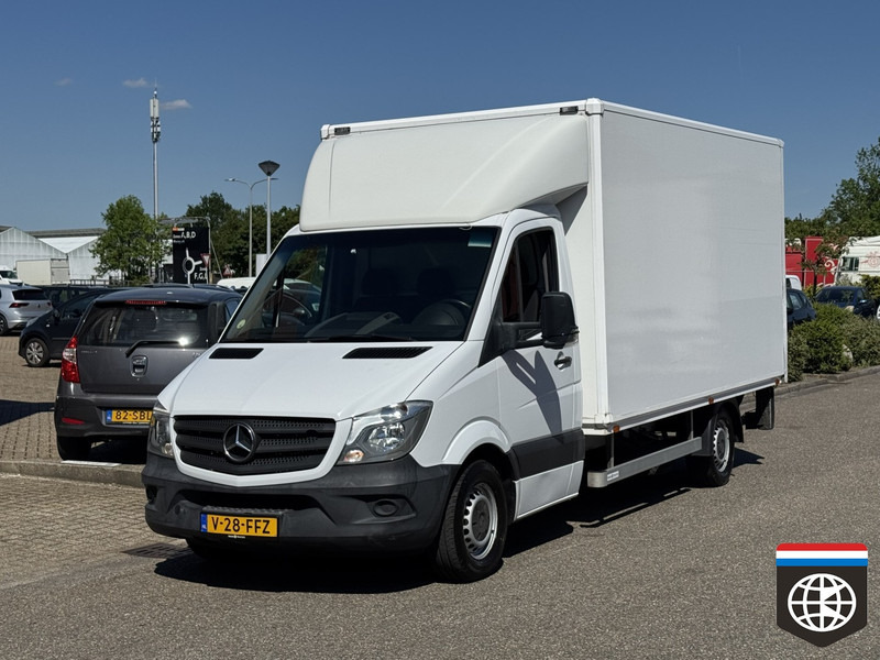 Mercedes-Benz Sprinter 316 CDI 1000kg load capacity - box - tailf lift - الشاحنات الصغيرة صندوق مغلق: صور 2 Mercedes-Benz Sprinter 316 CDI 1000kg load capacity - box - tailf lift - الشاحنات الصغيرة صندوق مغلق: صور 2