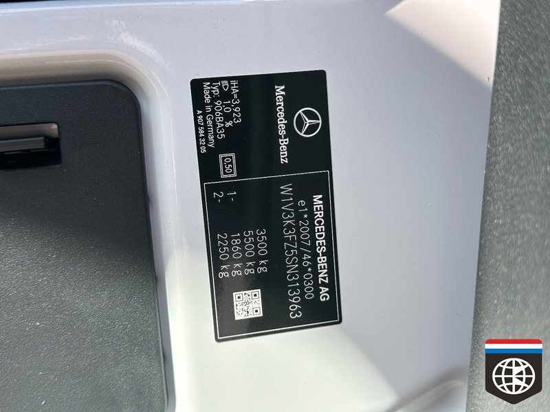 Mercedes-Benz Sprinter - الشاحنات الصغيرة صندوق مغلق: صور 2 Mercedes-Benz Sprinter - الشاحنات الصغيرة صندوق مغلق: صور 2