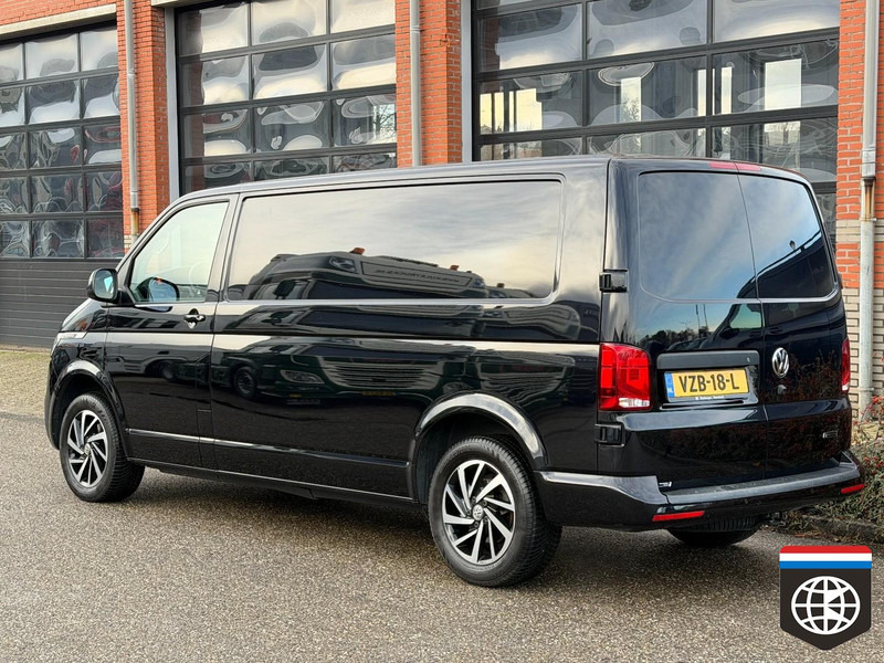 Volkswagen TRANSPORTER 75 EDITION BULLI - FULL OPTION - DSG - فان المدمجة: صور 3 Volkswagen TRANSPORTER 75 EDITION BULLI - FULL OPTION - DSG - فان المدمجة: صور 3