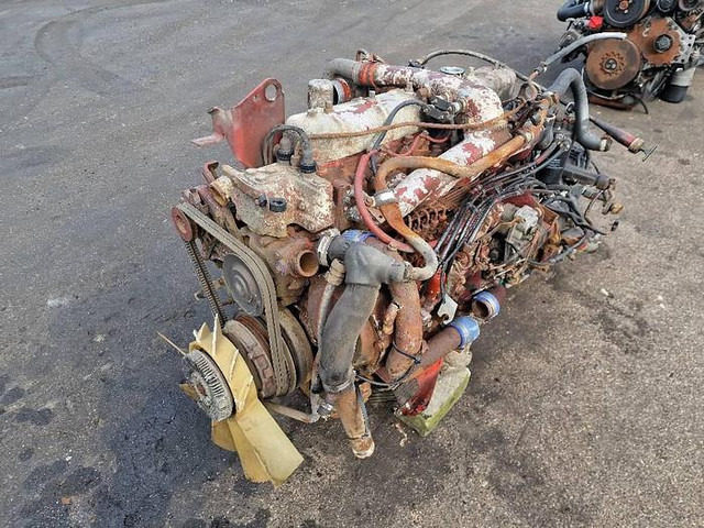 Renault Midliner 160 - قطع الغيار: صور 4 Renault Midliner 160 - قطع الغيار: صور 4