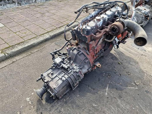 Renault Midliner 180 - قطع الغيار: صور 5 Renault Midliner 180 - قطع الغيار: صور 5