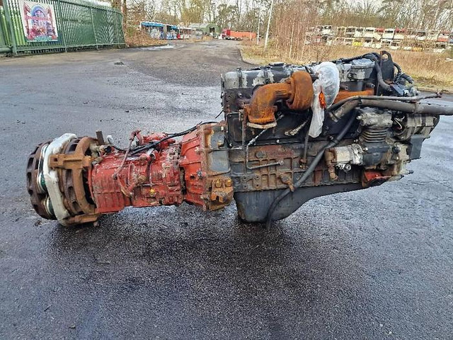 Renault Midliner 210 MIDR060226W4 - قطع الغيار: صور 2 Renault Midliner 210 MIDR060226W4 - قطع الغيار: صور 2