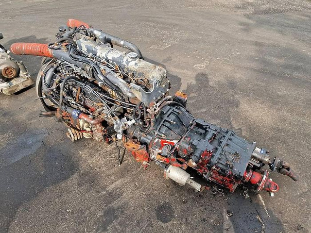 Renault Midliner 210 - قطع الغيار: صور 5 Renault Midliner 210 - قطع الغيار: صور 5