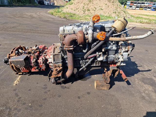 Renault Midliner MIDR080226W4 - قطع الغيار: صور 2 Renault Midliner MIDR080226W4 - قطع الغيار: صور 2