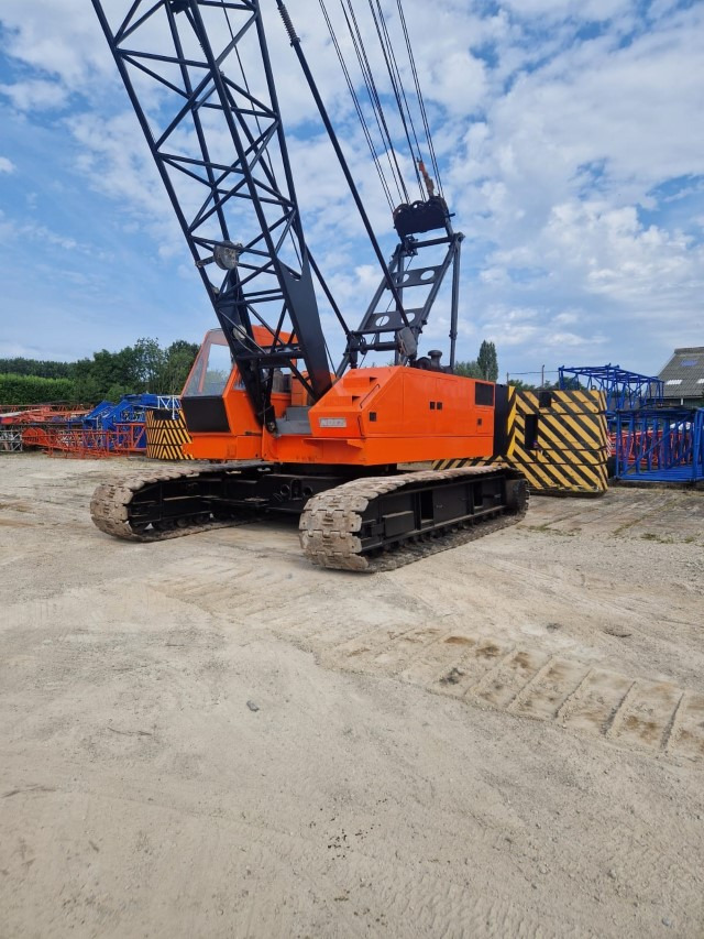 Hitachi KH180-3 - رافعة مجنزرة: صور 1 Hitachi KH180-3 - رافعة مجنزرة: صور 1