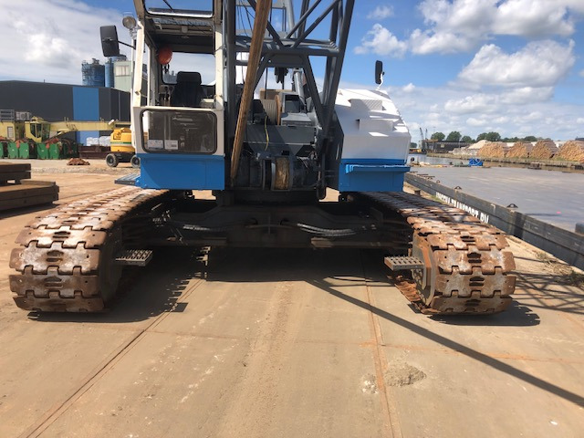 Hitachi KH230-3 - رافعة مجنزرة: صور 2 Hitachi KH230-3 - رافعة مجنزرة: صور 2