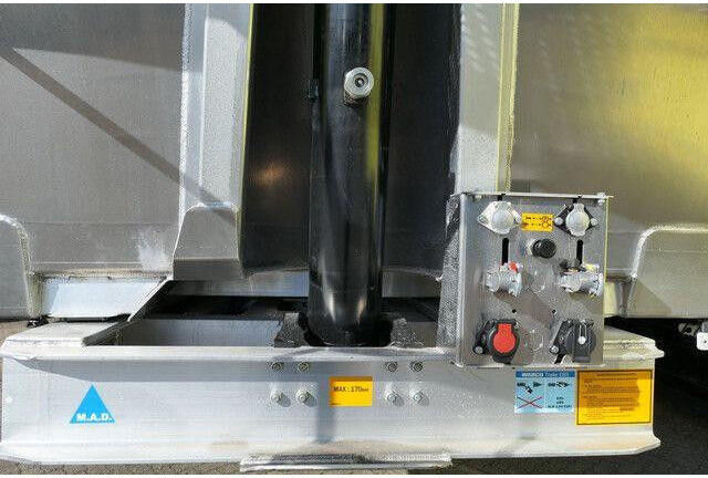 Benalu AGRILINER 95 H2200, Alu, 52m³, Alu-Chassis, SAF - قلابة نصف مقطورة: صور 5 Benalu AGRILINER 95 H2200, Alu, 52m³, Alu-Chassis, SAF - قلابة نصف مقطورة: صور 5