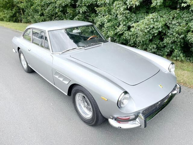 Ferrari 330 GT Coupe 2+2/TÜV neu/H-Zulassung - كوبيه: صور 4 Ferrari 330 GT Coupe 2+2/TÜV neu/H-Zulassung - كوبيه: صور 4