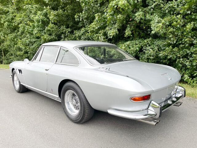 Ferrari 330 GT Coupe 2+2/TÜV neu/H-Zulassung - كوبيه: صور 5 Ferrari 330 GT Coupe 2+2/TÜV neu/H-Zulassung - كوبيه: صور 5