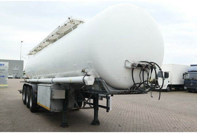 Kässbohrer STH 34/10-24/Tank 34.000 ltr./Unterbefüll./Pumpe - نصف مقطورة صهريج: صور 5 Kässbohrer STH 34/10-24/Tank 34.000 ltr./Unterbefüll./Pumpe - نصف مقطورة صهريج: صور 5