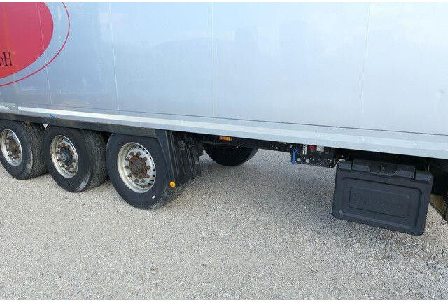 Krone SD, Isoliert, Luft-Lift, BPW, Scheibenbremse - بصندوق مغلق نصف مقطورة: صور 5 Krone SD, Isoliert, Luft-Lift, BPW, Scheibenbremse - بصندوق مغلق نصف مقطورة: صور 5