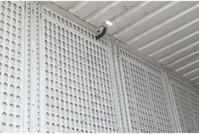 بصندوق مغلق نصف مقطورة Krone SD, Schlüssellochblech, Luft-Lift, SAF-Achsen: صور 7