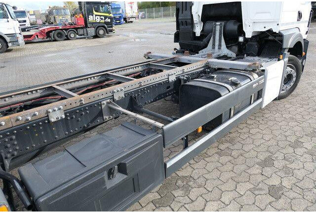 MAN 18.330 TGS 4x2, BDF, LBW 2to., Klima, AHK, Luft - الشاسيه شاحنة: صور 4 MAN 18.330 TGS 4x2, BDF, LBW 2to., Klima, AHK, Luft - الشاسيه شاحنة: صور 4