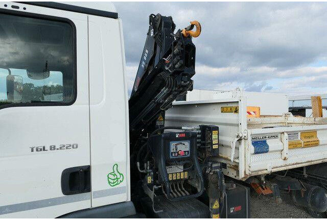 MAN 8.220 TGL BB, Hiab 055 BS-2, Greifer, AHK, Funk - قلابات: صور 3 MAN 8.220 TGL BB, Hiab 055 BS-2, Greifer, AHK, Funk - قلابات: صور 3
