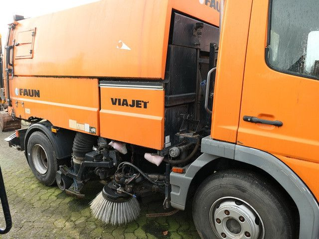 Mercedes-Benz 1018 Atego 4x2, Faun VIAJET 5R, Klima, 73tkm - سياره كنس شوارع: صور 2 Mercedes-Benz 1018 Atego 4x2, Faun VIAJET 5R, Klima, 73tkm - سياره كنس شوارع: صور 2