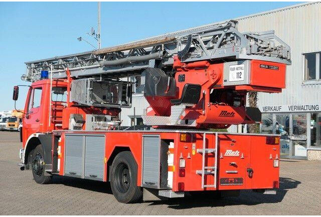 Mercedes-Benz 1422 F 4x2, Drehleiter DLK 23-12, Metz, 30m - المطافئ: صور 4 Mercedes-Benz 1422 F 4x2, Drehleiter DLK 23-12, Metz, 30m - المطافئ: صور 4