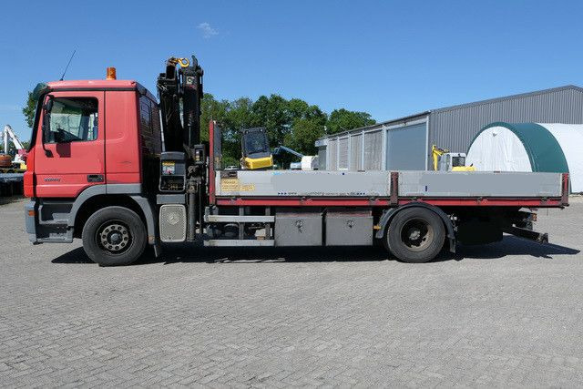 Mercedes-Benz 1844 L Actros 4x2, Hiab 144E-3, Funk, Voll-Luft - شاحنات مسطحة, شاحنة كرين: صور 2 Mercedes-Benz 1844 L Actros 4x2, Hiab 144E-3, Funk, Voll-Luft - شاحنات مسطحة, شاحنة كرين: صور 2