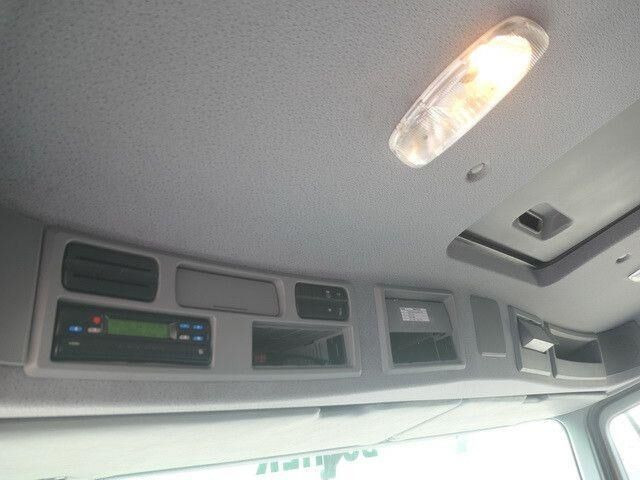 سياره كنس شوارع Mercedes-Benz 2032 A Actros 4x4, Bucher STKF 9500, Airport, AC: صور 15