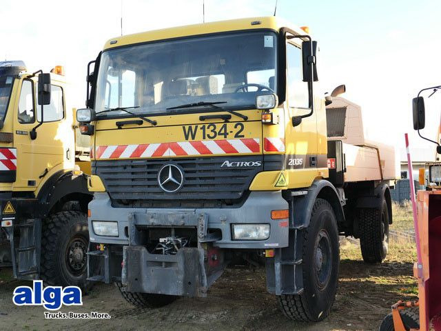 Mercedes-Benz 2035 AK Actros 4x4, Kehrmaschine Schmidt, Allrad - سياره كنس شوارع: صور 3 Mercedes-Benz 2035 AK Actros 4x4, Kehrmaschine Schmidt, Allrad - سياره كنس شوارع: صور 3
