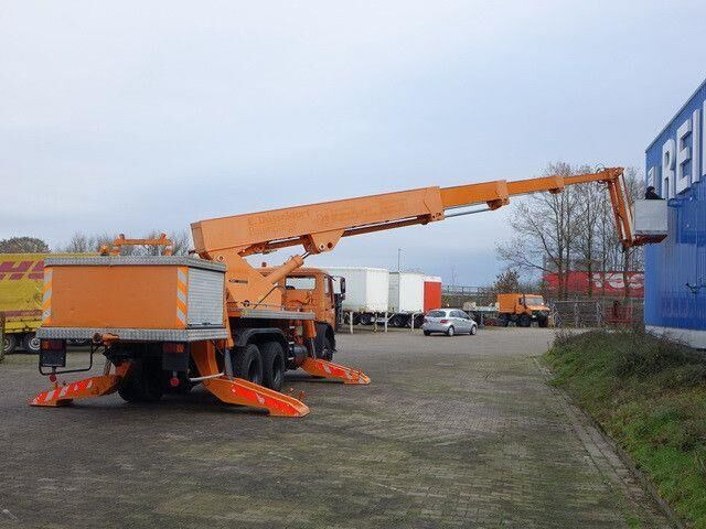 Mercedes-Benz 2222 6x4, Ruthmann, 28m. 3. Sitz - رافعات سلة مفصلية: صور 4 Mercedes-Benz 2222 6x4, Ruthmann, 28m. 3. Sitz - رافعات سلة مفصلية: صور 4
