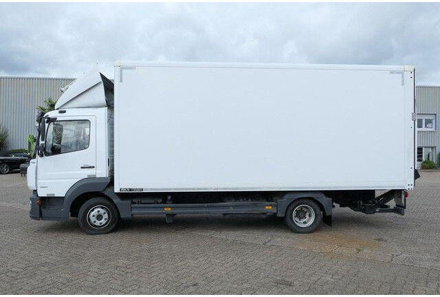 Mercedes-Benz 821 L Atego 4x2, 6.100mm lang, LBW, Klima, Luft - بصندوق مغلق شاحنة: صور 5 Mercedes-Benz 821 L Atego 4x2, 6.100mm lang, LBW, Klima, Luft - بصندوق مغلق شاحنة: صور 5