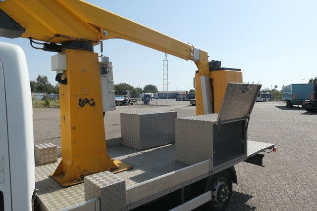 Nissan 32.12 4x2, 11m Arbeitshühe, Klima, 3x am Lager - مصاعد الازدهار محمولة على شاحنة, الشاحنات الصغيرة: صور 5 Nissan 32.12 4x2, 11m Arbeitshühe, Klima, 3x am Lager - مصاعد الازدهار محمولة على شاحنة, الشاحنات الصغيرة: صور 5