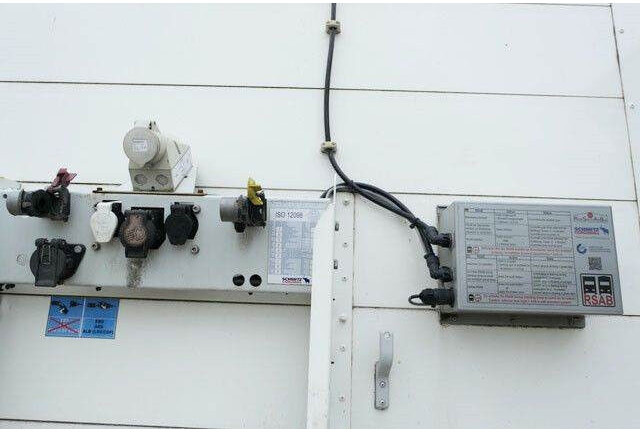Schmitz Cargobull SCS 18/L-13.62 EB,2-Achser,LBW 2.0to.,Alu-Felgen - الخيمة نصف مقطورة: صور 3 Schmitz Cargobull SCS 18/L-13.62 EB,2-Achser,LBW 2.0to.,Alu-Felgen - الخيمة نصف مقطورة: صور 3