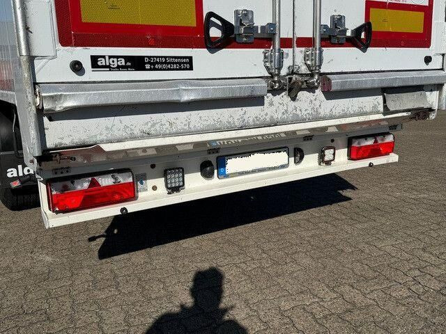 Schwarzmüller J-Serie, 92m³, 10mm Boden, SAF, Luft-Lift, Funk - بصندوق مغلق نصف مقطورة: صور 5 Schwarzmüller J-Serie, 92m³, 10mm Boden, SAF, Luft-Lift, Funk - بصندوق مغلق نصف مقطورة: صور 5