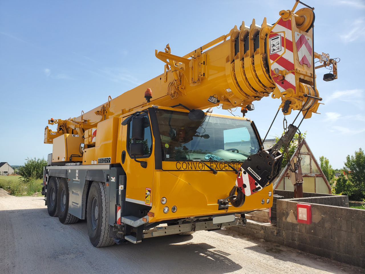 Liebherr LTM 1055 3.2 - موبايل كرين: صور 1 Liebherr LTM 1055 3.2 - موبايل كرين: صور 1
