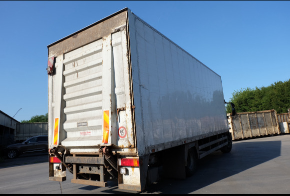 Camion IVECO EUROCARGO - شاحنة القمامة: صور 5 Camion IVECO EUROCARGO - شاحنة القمامة: صور 5
