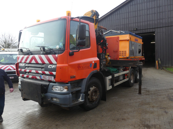 Camion porte container avec grue DAF AT75PE (2005-256.718 km) - شاحنات الحاويات / جسم علوي قابل للتغيير شاحنة: صور 1 Camion porte container avec grue DAF AT75PE (2005-256.718 km) - شاحنات الحاويات / جسم علوي قابل للتغيير شاحنة: صور 1