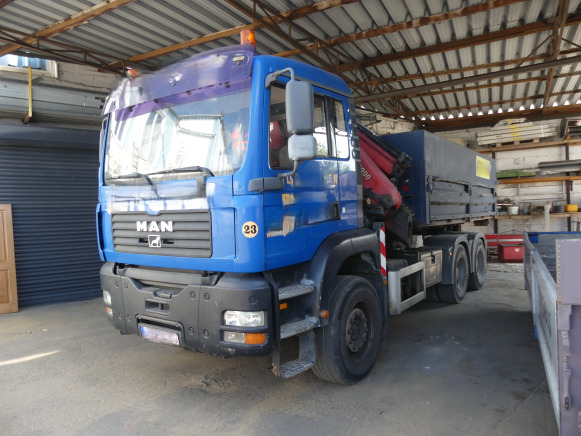 Camion porte container avec grue MAN TGA MH 26 FD (2005-455.395 km)(WMAH09ZZ96M427264) - شاحنات الحاويات / جسم علوي قابل للتغيير شاحنة: صور 1 Camion porte container avec grue MAN TGA MH 26 FD (2005-455.395 km)(WMAH09ZZ96M427264) - شاحنات الحاويات / جسم علوي قابل للتغيير شاحنة: صور 1