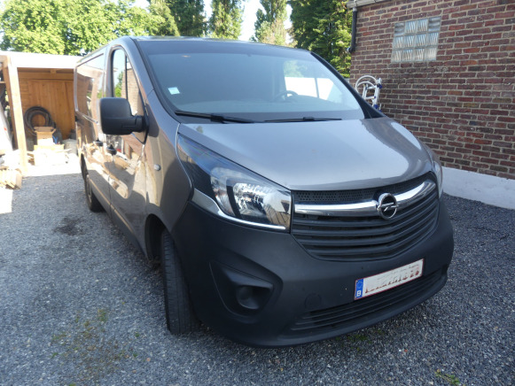 Camionnette Opel Vivaro (2018-122.114 km-VIN:WOVF7G60XJV634111) - سيارة: صور 2 Camionnette Opel Vivaro (2018-122.114 km-VIN:WOVF7G60XJV634111) - سيارة: صور 2
