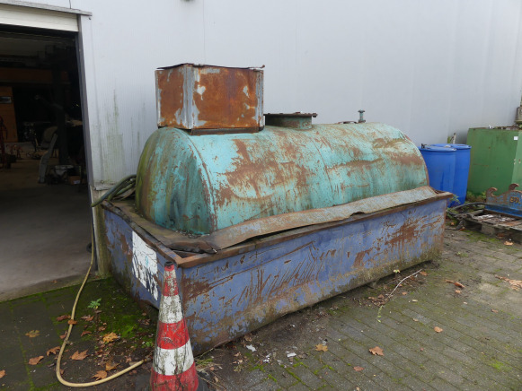 Cuve a mazout avec pompe - آلة الغذاء: صور 1 Cuve a mazout avec pompe - آلة الغذاء: صور 1