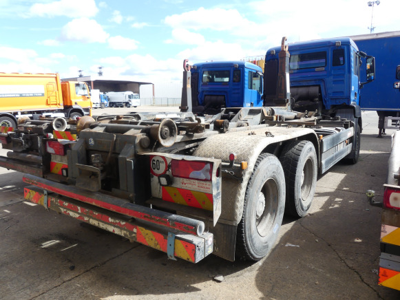 REF:1309 - Camion porte-container MAN 28S (2009-572.532 km) - شاحنة ذات الخطاف: صور 3 REF:1309 - Camion porte-container MAN 28S (2009-572.532 km) - شاحنة ذات الخطاف: صور 3