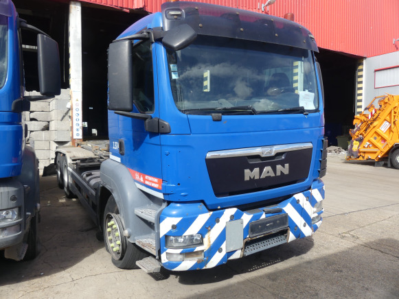 REF:1374 - Camion porte-container MAN TGS (2014-568.806 km) - شاحنة ذات الخطاف: صور 2 REF:1374 - Camion porte-container MAN TGS (2014-568.806 km) - شاحنة ذات الخطاف: صور 2