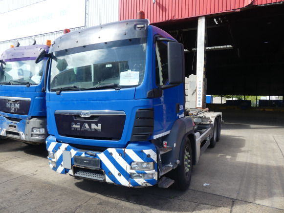 REF:1374 - Camion porte-container MAN TGS (2014-568.806 km) - شاحنة ذات الخطاف: صور 1 REF:1374 - Camion porte-container MAN TGS (2014-568.806 km) - شاحنة ذات الخطاف: صور 1
