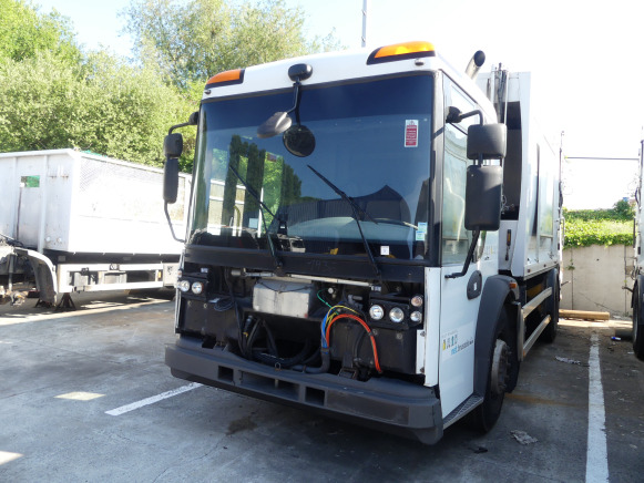REF:1436 - Camion poubelle Renault Access (2013-162.300 km) - شاحنة القمامة: صور 1 REF:1436 - Camion poubelle Renault Access (2013-162.300 km) - شاحنة القمامة: صور 1