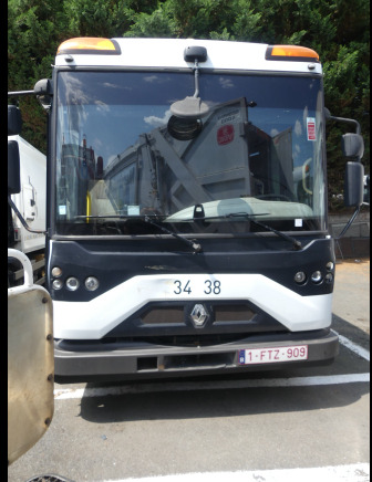 REF:3438 - Camion poubelle (à reconditionner) Renault Access (2013-185.600 km) - شاحنة القمامة: صور 1 REF:3438 - Camion poubelle (à reconditionner) Renault Access (2013-185.600 km) - شاحنة القمامة: صور 1