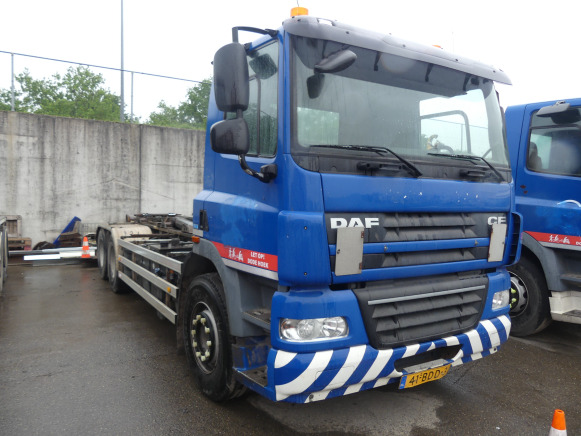 REF:41-BDD-3 - Camion porte container DAF FAS CF 85 (2013-417.489 km) - شاحنات الحاويات / جسم علوي قابل للتغيير شاحنة: صور 2 REF:41-BDD-3 - Camion porte container DAF FAS CF 85 (2013-417.489 km) - شاحنات الحاويات / جسم علوي قابل للتغيير شاحنة: صور 2