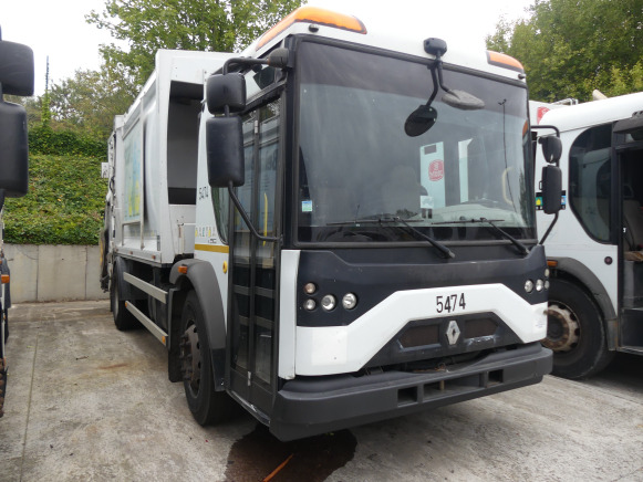 REF:5474 - Camion poubelle Renault Access (VIN: SEG1930BL5BD17874) - شاحنة القمامة: صور 2 REF:5474 - Camion poubelle Renault Access (VIN: SEG1930BL5BD17874) - شاحنة القمامة: صور 2