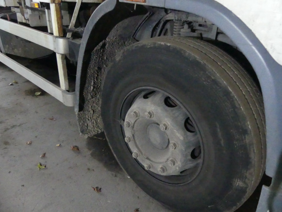 REF:C35 - Camion poubelle (pour pièces) DAF CF75.310 - شاحنة القمامة: صور 5 REF:C35 - Camion poubelle (pour pièces) DAF CF75.310 - شاحنة القمامة: صور 5