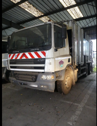 REF:C37 - Camion poubelle (pour pièces) DAF CF75.310 - شاحنة القمامة: صور 1 REF:C37 - Camion poubelle (pour pièces) DAF CF75.310 - شاحنة القمامة: صور 1