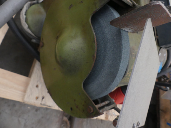 REF:D12 - Touret à meuler double tête - آلة تصنيع المعادن: صور 3 REF:D12 - Touret à meuler double tête - آلة تصنيع المعادن: صور 3